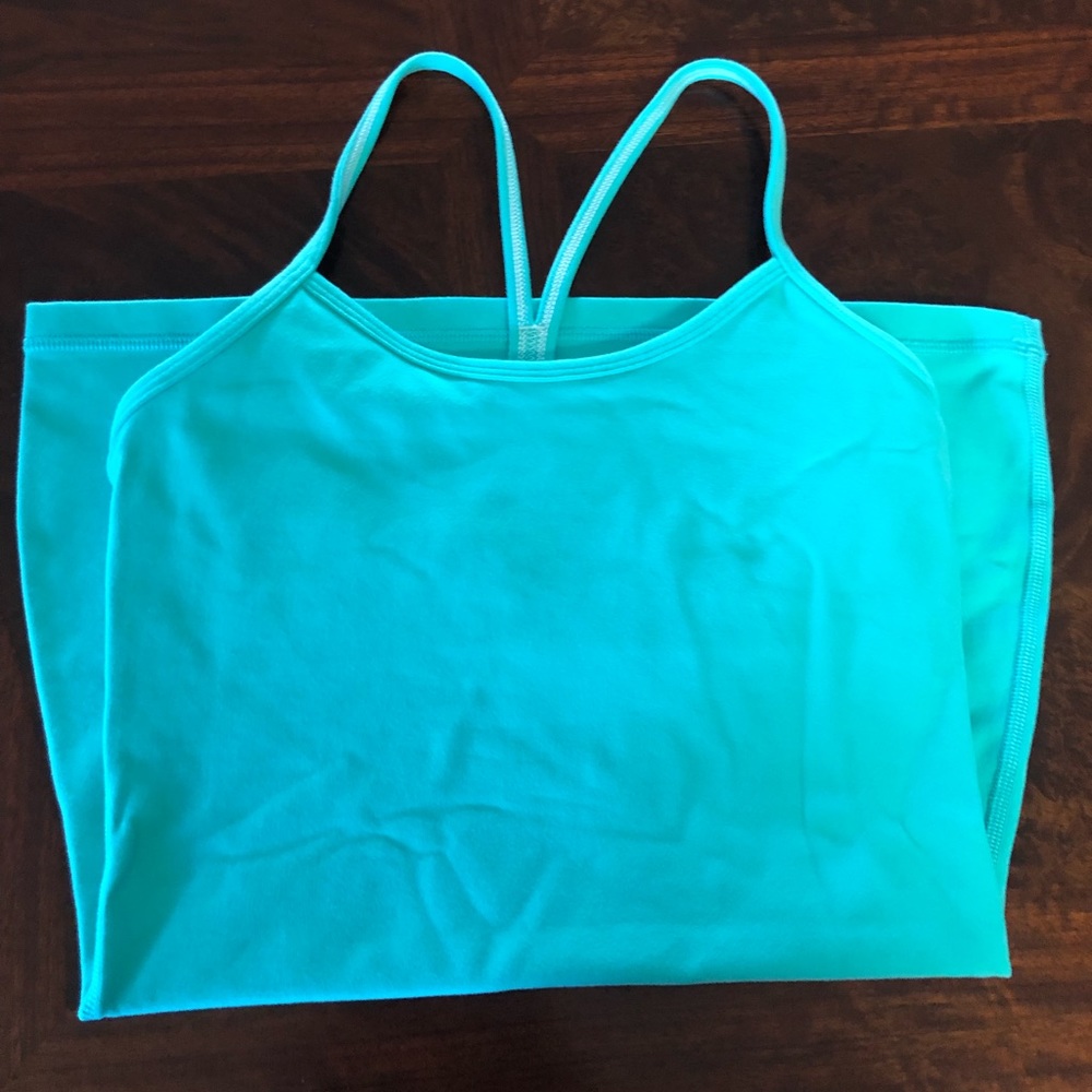 Lululemon tank in aqua blue never worn sz 4/6